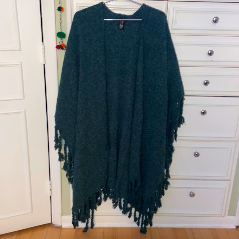 Gorgeous Fringe Poncho